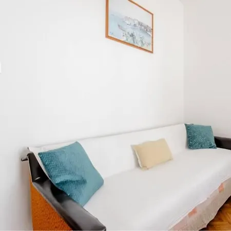 아파트 Apartman Vinko